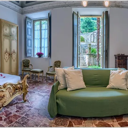 Vinicia, Pool, Jacuzzi, Airco Πανσιόν