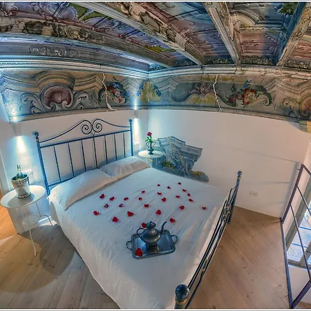 Vinicia, Pool, Jacuzzi, Airco 4* Domaso