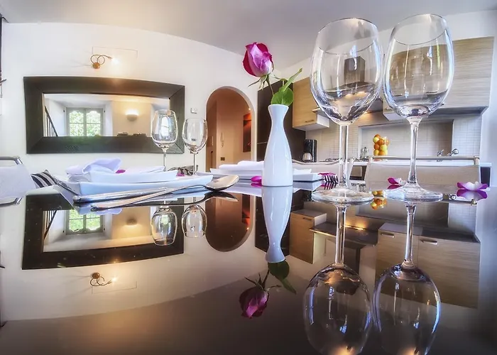 Vinicia, Pool, Jacuzzi, Airco Gæstehus 4*