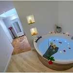 Vinicia, Pool, Jacuzzi, Airco 4*