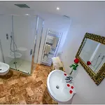 Maison d'hôtes Vinicia, Pool, Jacuzzi, Airco 4*