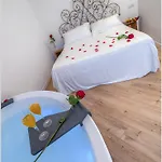 Vinicia, Pool, Jacuzzi, Airco Maison d'hôtes 4*