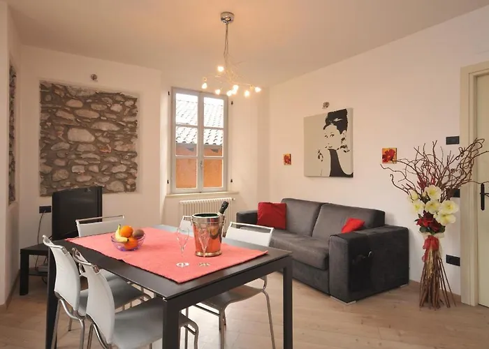 Gasthof Vinicia, Pool, Jacuzzi, Airco Domaso