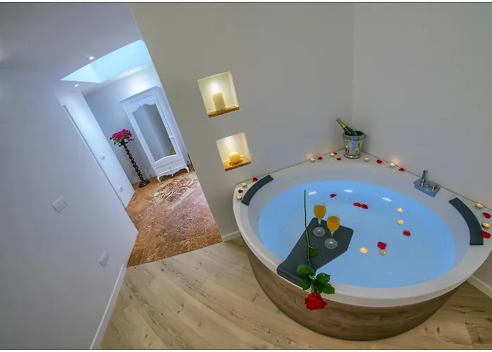 Vinicia, Pool, Jacuzzi, Airco 4*