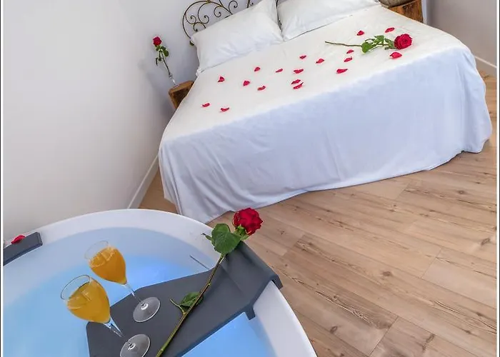 Vinicia, Pool, Jacuzzi, Airco Gasthof 4*