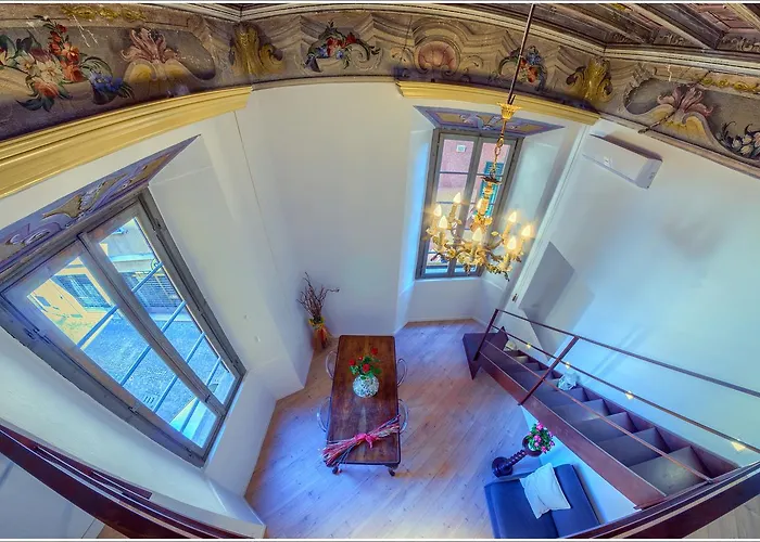 Vinicia, Pool, Jacuzzi, Airco 4* Domaso