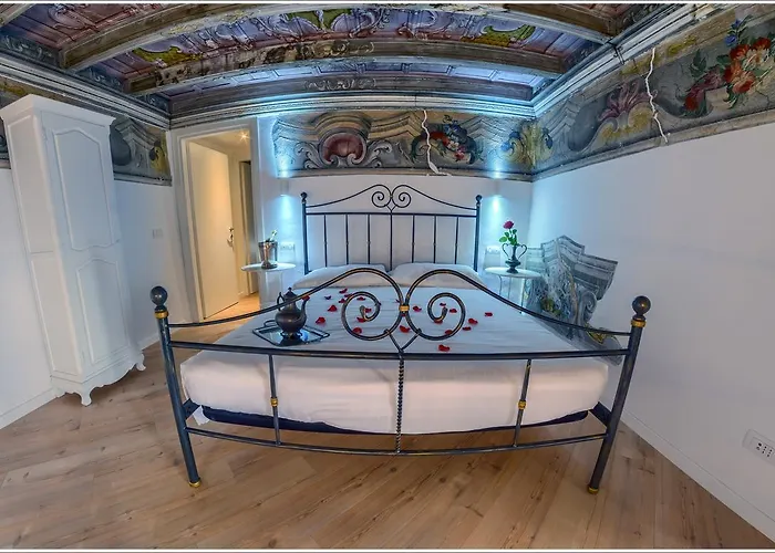 Vinicia, Pool, Jacuzzi, Airco Πανσιόν 4*