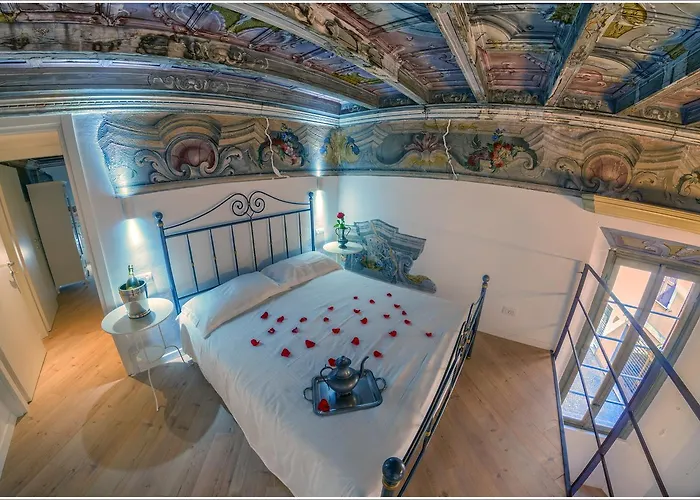 Vinicia, Pool, Jacuzzi, Airco 4* Domaso