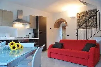 Πανσιόν Vinicia, Pool, Jacuzzi, Airco Domaso