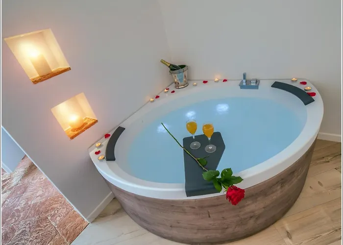 Vinicia, Pool, Jacuzzi, Airco