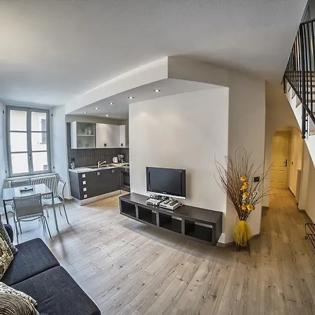 Vinicia, Pool, Jacuzzi, Airco Penzion 4*