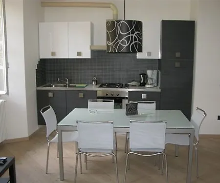 Vinicia, Pool, Jacuzzi, Airco Domaso