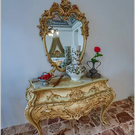 Vinicia, Pool, Jacuzzi, Airco Penzion