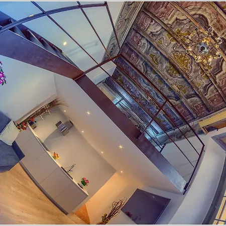 Vinicia, Pool, Jacuzzi, Airco Penzion Domaso