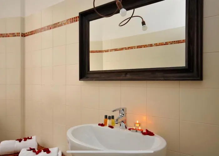 Gasthuis Vinicia, Pool, Jacuzzi, Airco Domaso