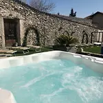 Vinicia, Pool, Jacuzzi, Airco 4* דומאסו